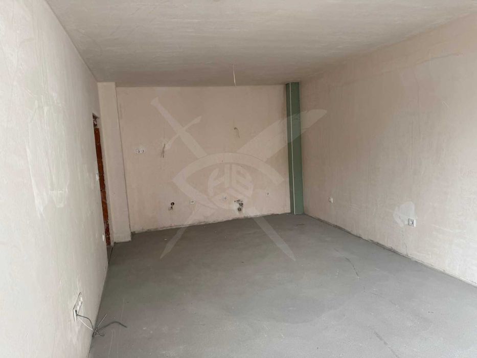 Продава се Двустаен апартамент в Пловдив, Христо Смирненски - 70 кв.м за 1500 €/кв.м - Снимка #2