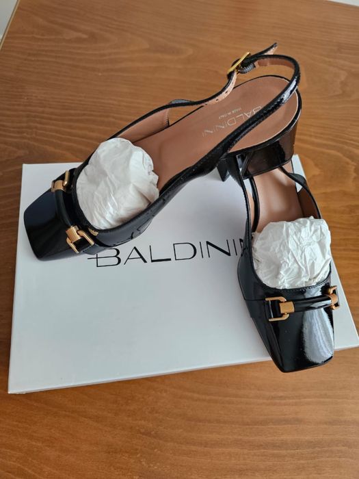 Босоножки-Слингбеки Baldinin