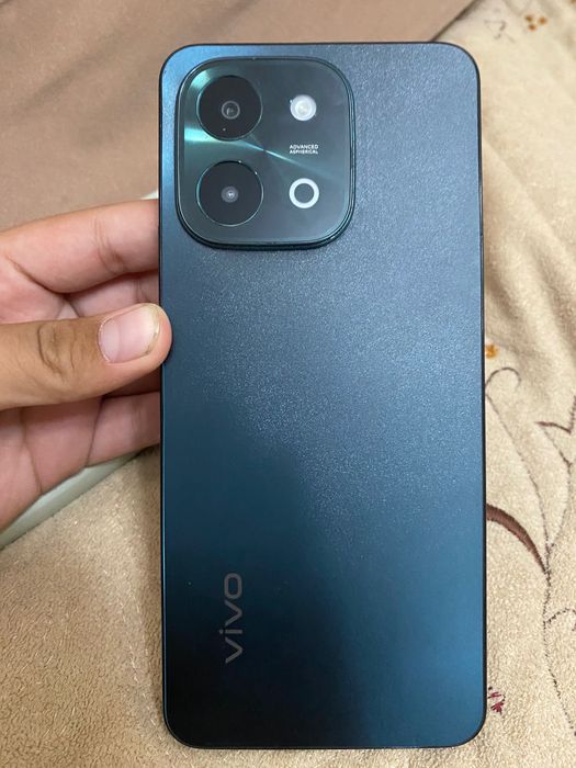 Vivo y28 телефон
