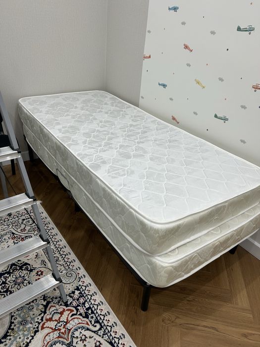 Продам 2 кровати новые