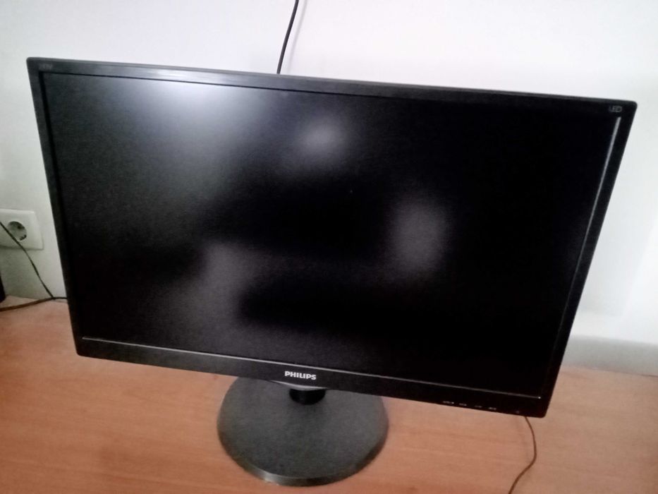 Монитор Philips 24"