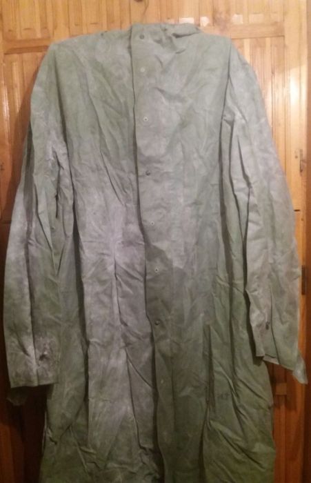 Pelerină militară pentru ploaie
