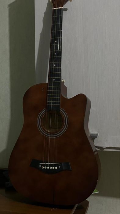 гитара в хорошем сост