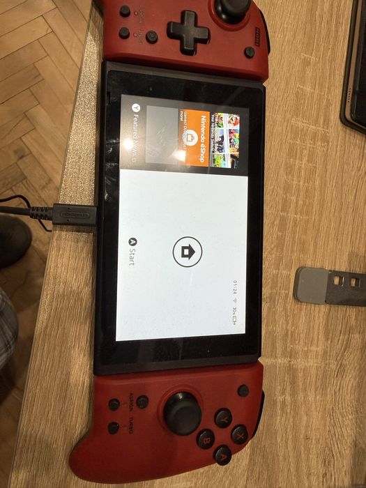 Nintendo Switch с 4 игри