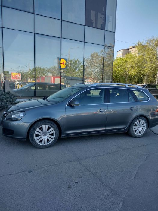 Vand Golf 6 an fabricatie 2013. Masina se poate vedea in orasul Barlad. Pret 5000 de euro.