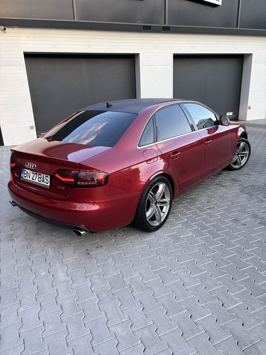 Audi A4 B8 1.8 TFSI 160 CP | Manuală | Piele | Încălzire scaune|