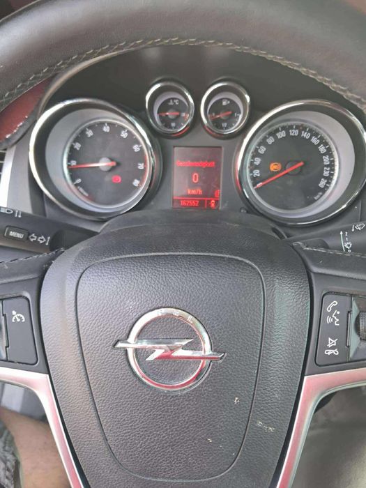 Vând Opel Astra J !