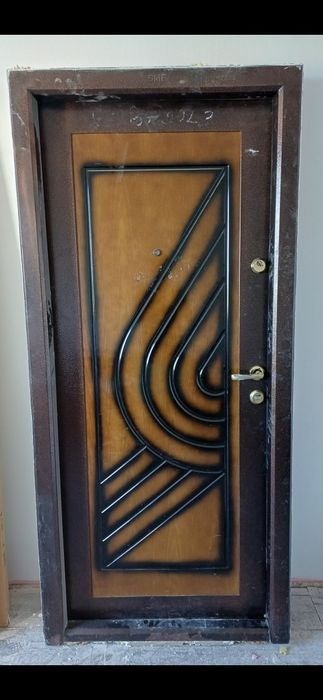 Usa de interior usa de întrare Boiler electric Ariston