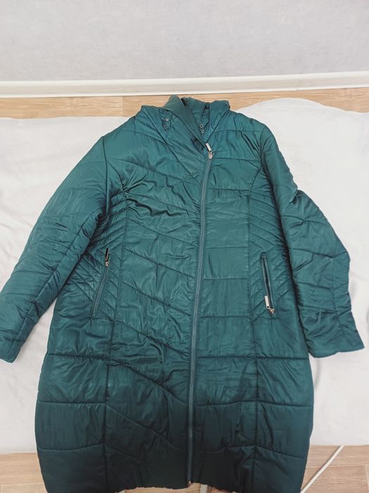 Продаётся пальто женское  5000