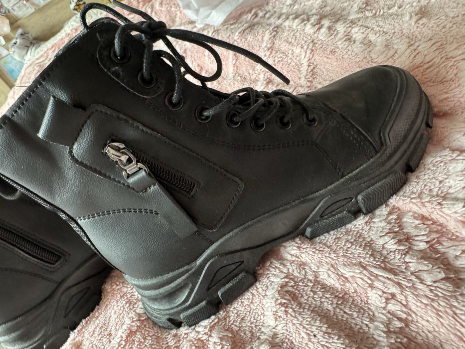 Продам обувь 35 размер