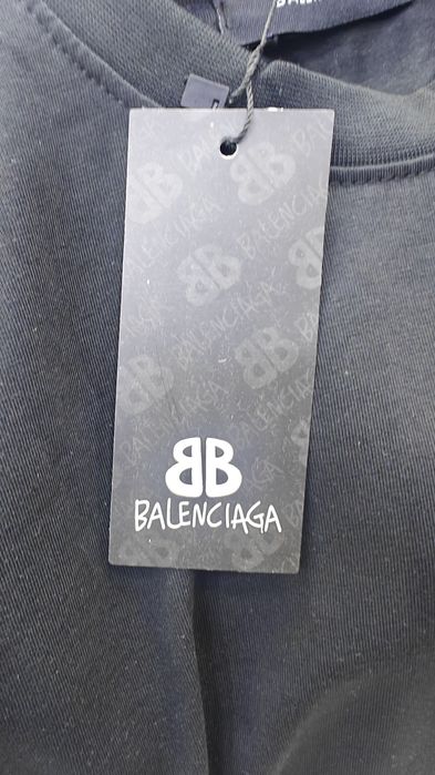 Tricou Balenciaga