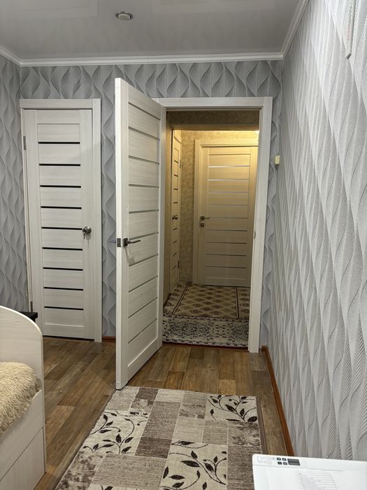Продам 3х комн.кв.С ремонтом, частично меблирована