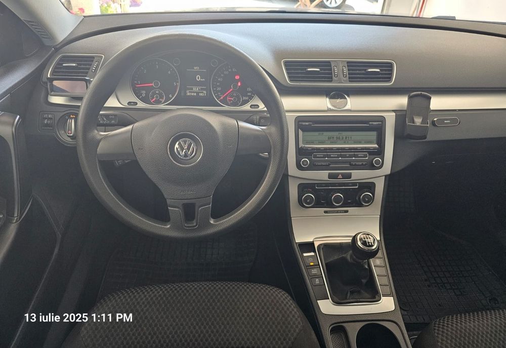 VOLKSWAGEN Passat 0 — imagine 3