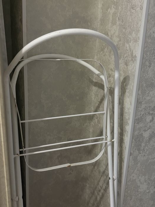 Подставка под ванночку