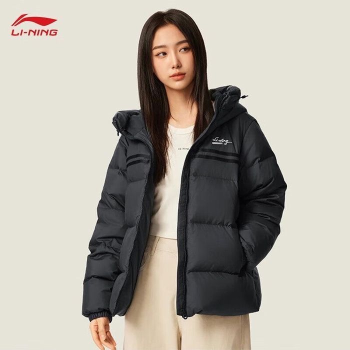 Продам куртку новую Li - ning