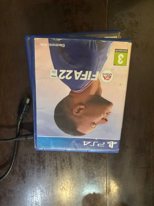 PS4 Плейстейшън конзола