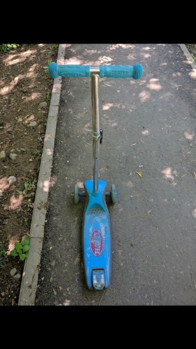 Самокат детский, станция метро Москва