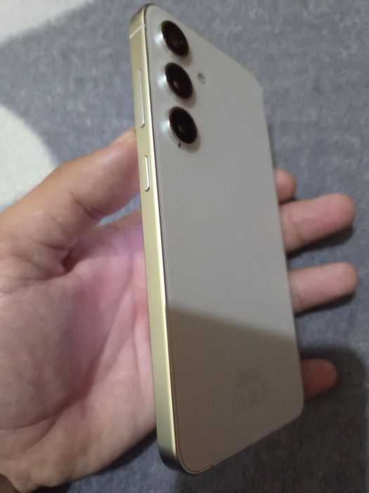 Samsung S24 impecabil