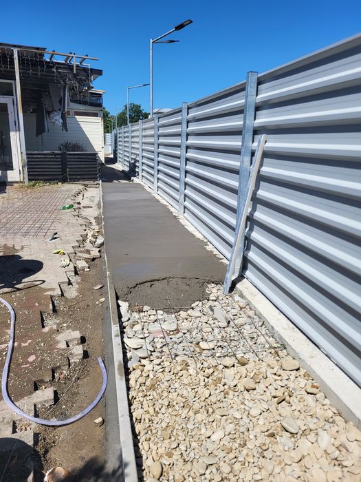 Executam Lucrari Gradinarit,Defrisari,Debarasari,Garduri,Placi,Terase