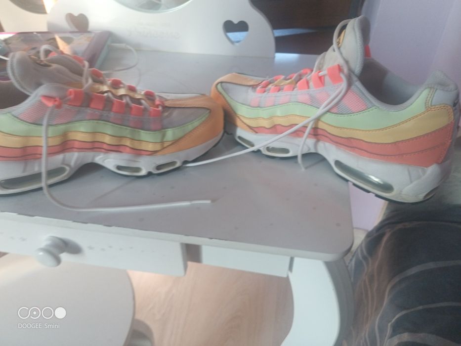 nike air max 95 40 номер като нови