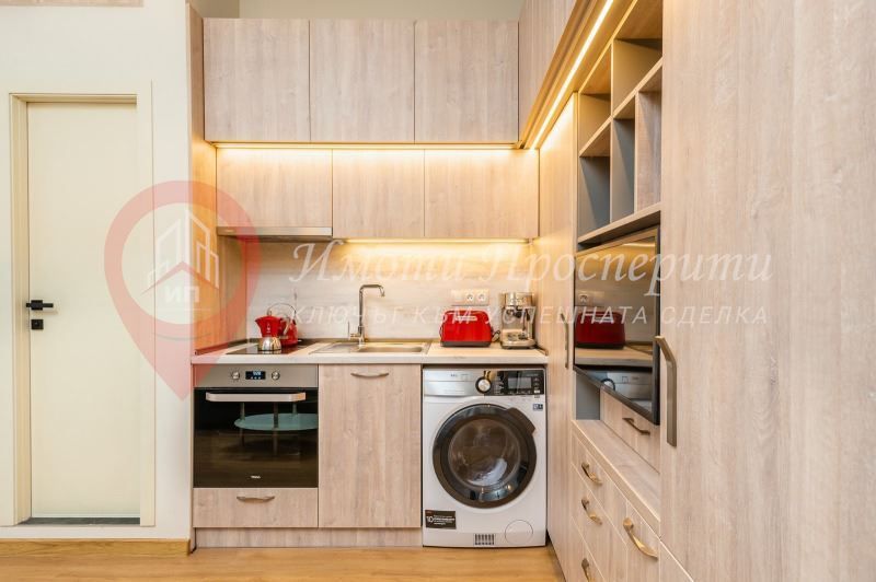 Дава се под наем Едностаен апартамент в София, Център - 30 кв.м за 600 € - Снимка #3