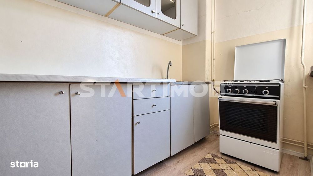 Garsoniera zona Piata Astra