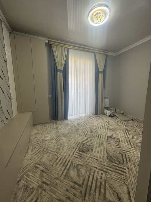 Qo’shkopir tumani markazida 52 kvadrat tayyor kvartira sotiladi