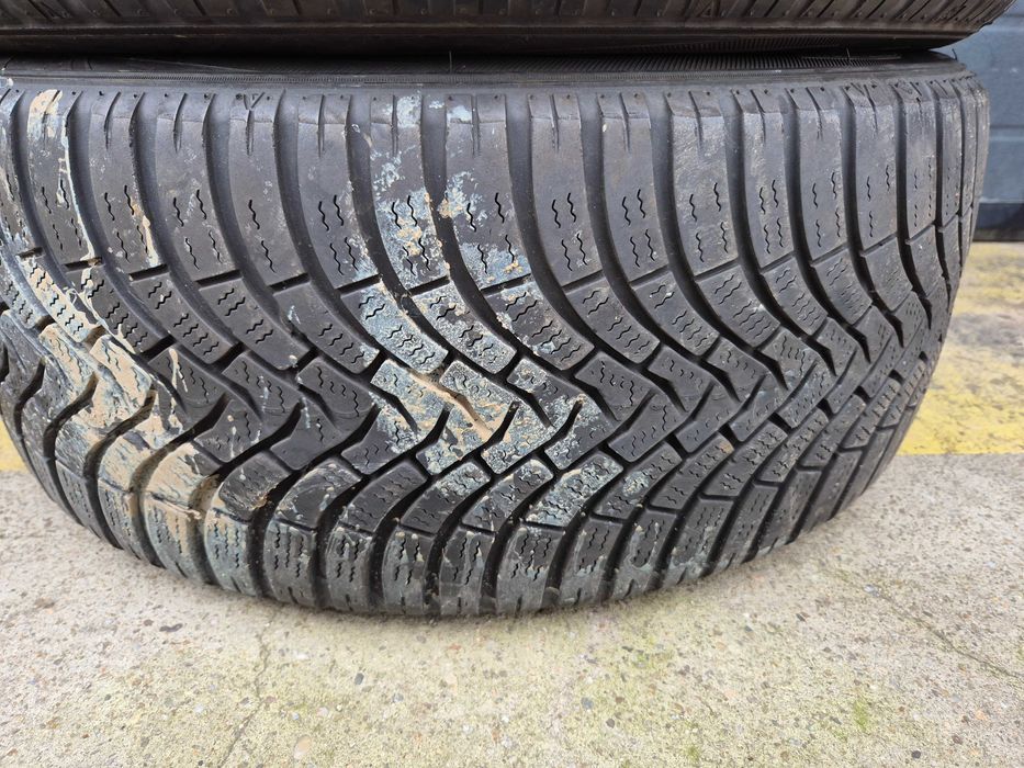 4 Anvelope de IARNA - 235/45/18 - FALKEN - Stare Foarte BUNA DOT 2021