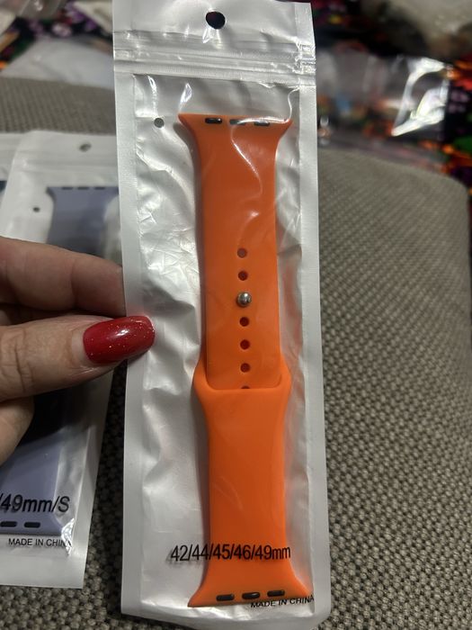 Продам ремешки на  часы apple watch