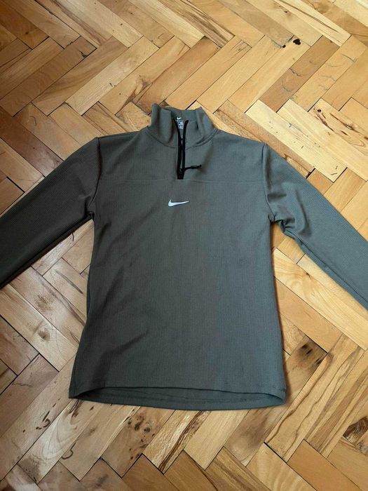 Комплект Nike чисто нов