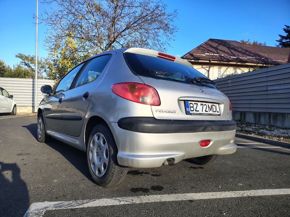 Vând Peugeot 206