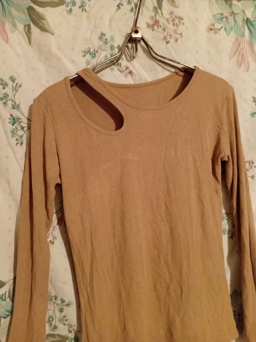 Продаю женские одежды