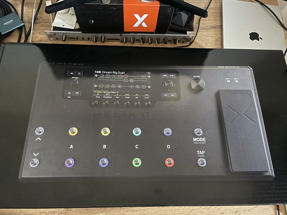 Гитарный процессор Helix LT