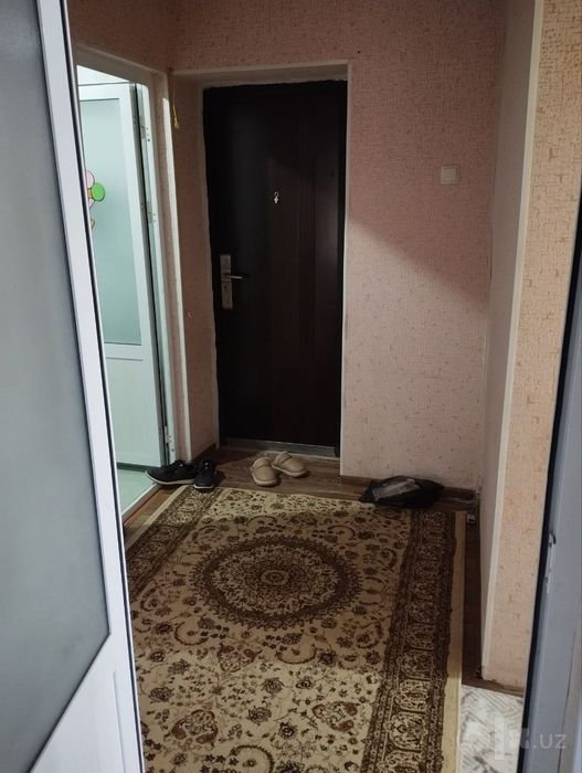 квартира ижорага 3эт 2хоналик Шарк горболниса