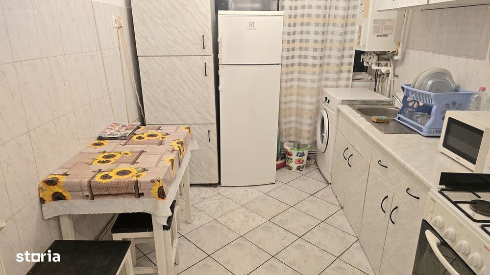 Inchiriez apartament 2 camere dec. Deva, Progresul (Enescu), etaj 3,