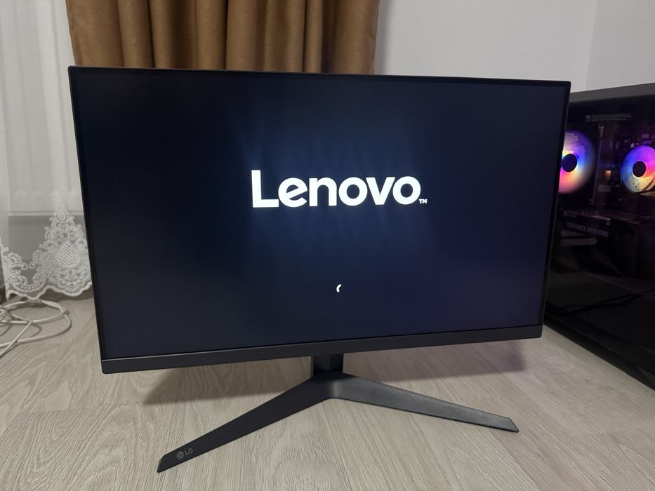 Monitor Gaming LG UltraGear 24GS50F-B 180Hz Full HD – Ca nou (cu cutie)