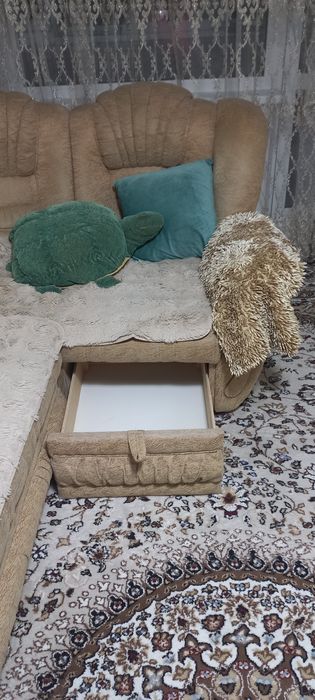 Продам угловой диван