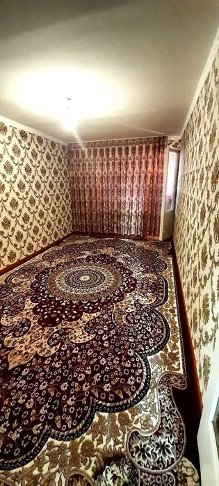 Kvartira sotiladi yangi bozor 2xona 4-etaj galereyka dom