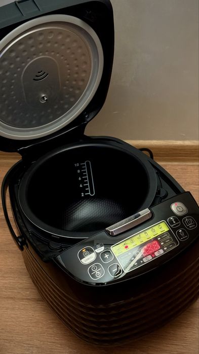 Tefal Air Fryer 4.2L  и Tefal Мултикукър 16в1 5L