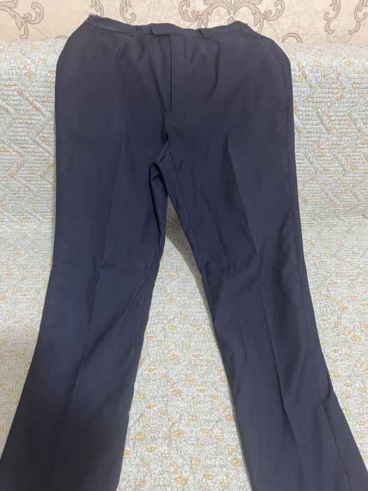 Отдам кофту и брюки на мальчика лет 12