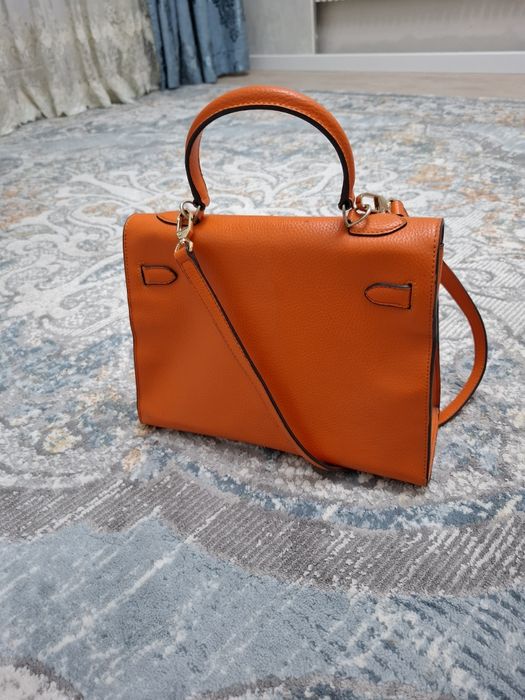 Продаётся сумка кожаный