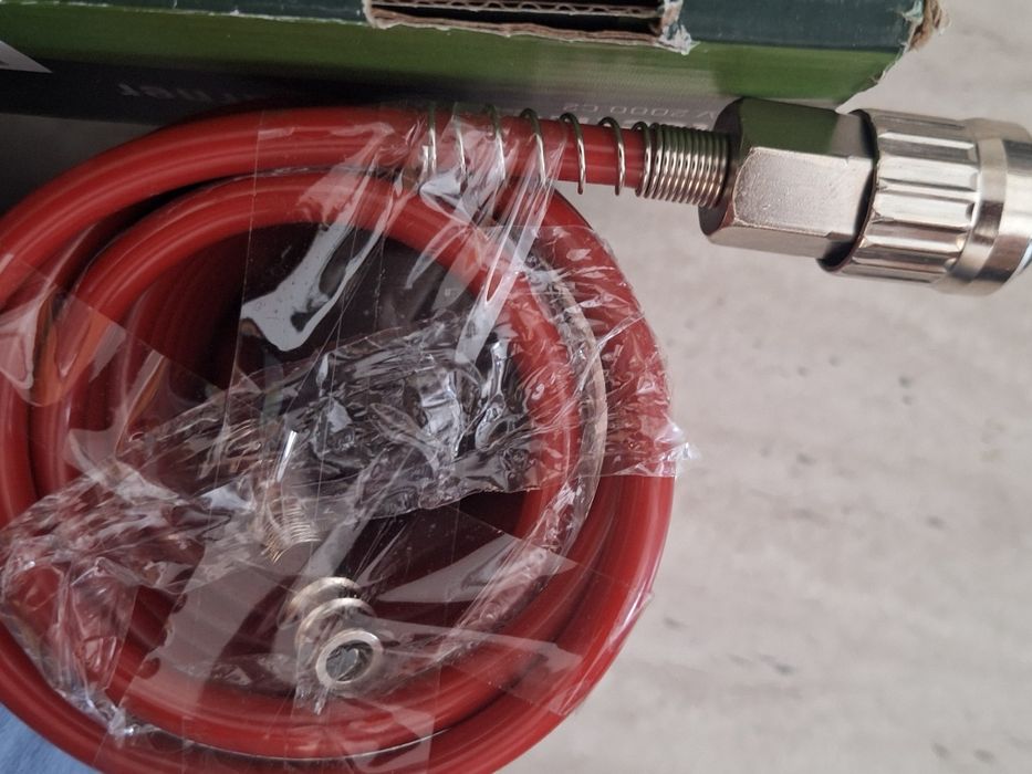 приставка за помпане на гуми макара и спирален маркуч на Parkside