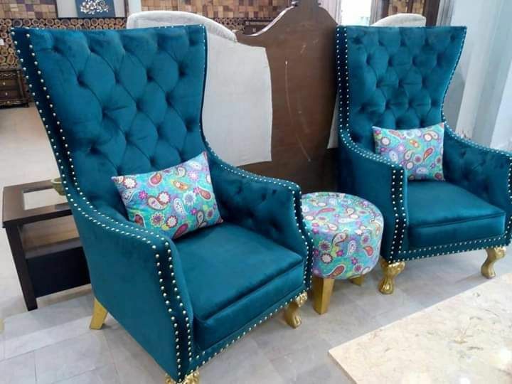 Мягкая мебель на заказ диваны кресло уголки стулья пуфик и так далее.