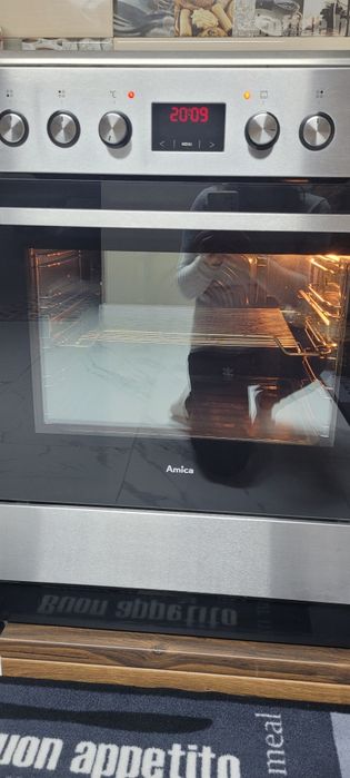 Mobila de bucatarie cu electrocasnice