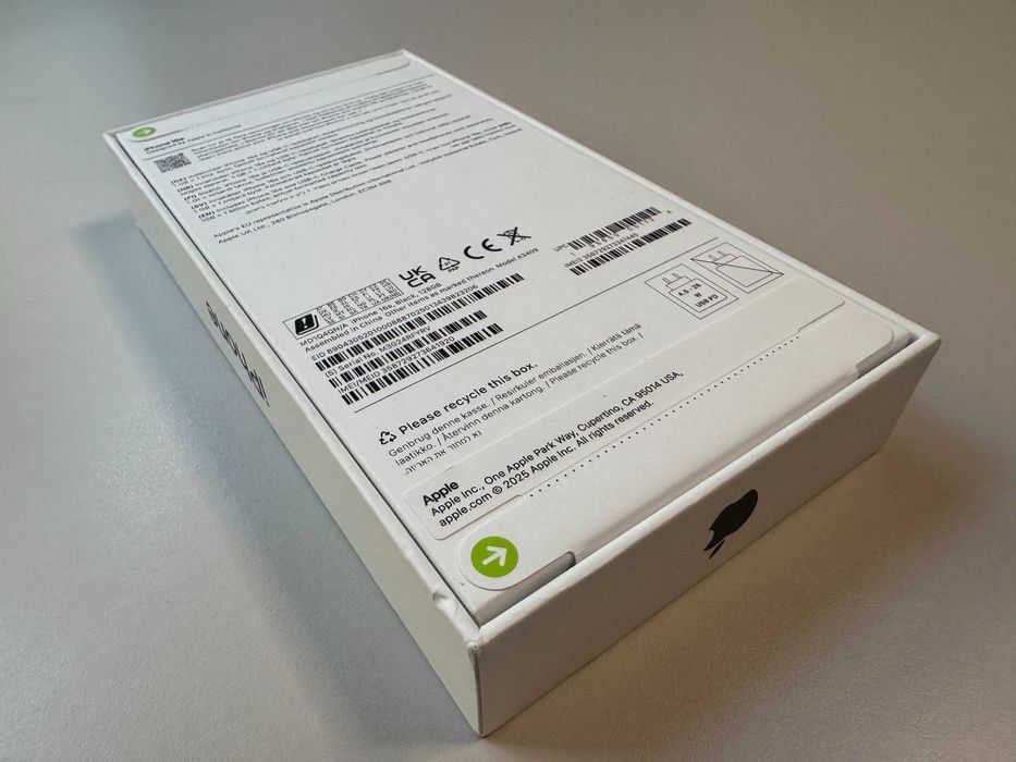  Apple / iPhone 16e 128 Gb / Black / Sigilat