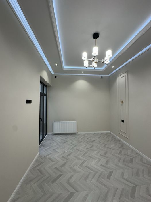 Учкахрамонда уй сотилади. 1.9 сотих 6 хона  155000 газ сув.