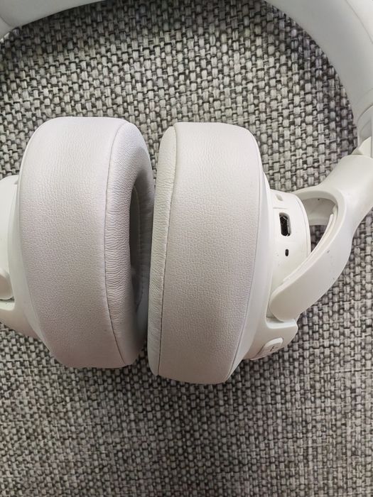 Casti Jbl TUNE700BT