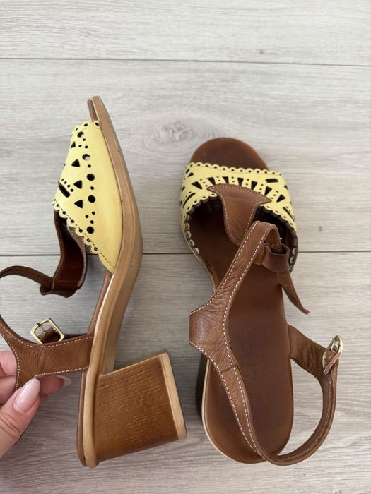 Продам летнюю обувь