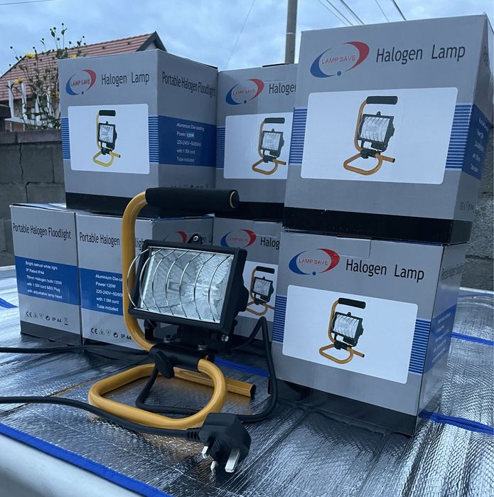 lampă halogen IP44 , 15 W