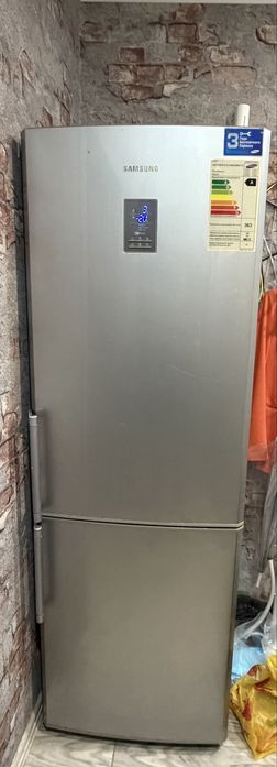 Продам холодильник в отличном состоянии